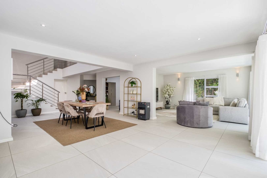 5 Bedroom Property for Sale in Fourways Gardens Gauteng