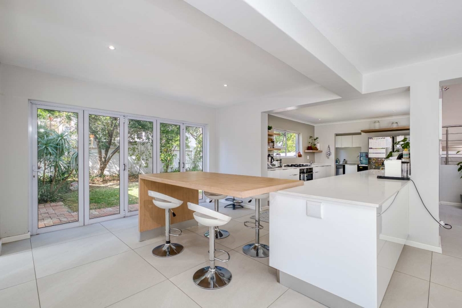5 Bedroom Property for Sale in Fourways Gardens Gauteng
