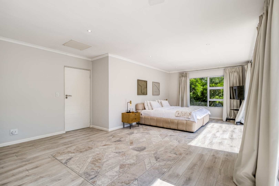 5 Bedroom Property for Sale in Fourways Gardens Gauteng