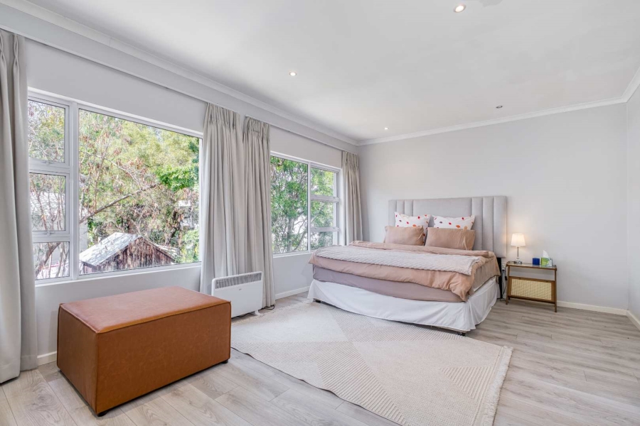 5 Bedroom Property for Sale in Fourways Gardens Gauteng