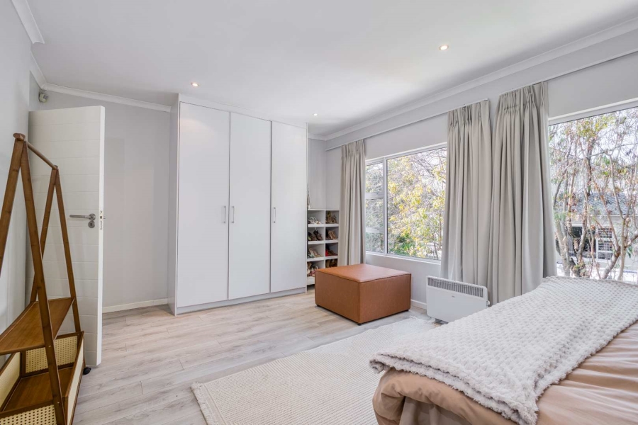 5 Bedroom Property for Sale in Fourways Gardens Gauteng