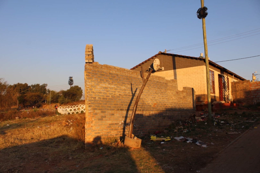 2 Bedroom Property for Sale in Pennyville Gauteng