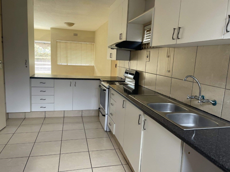 4 Bedroom Property for Sale in Crystal Park Gauteng