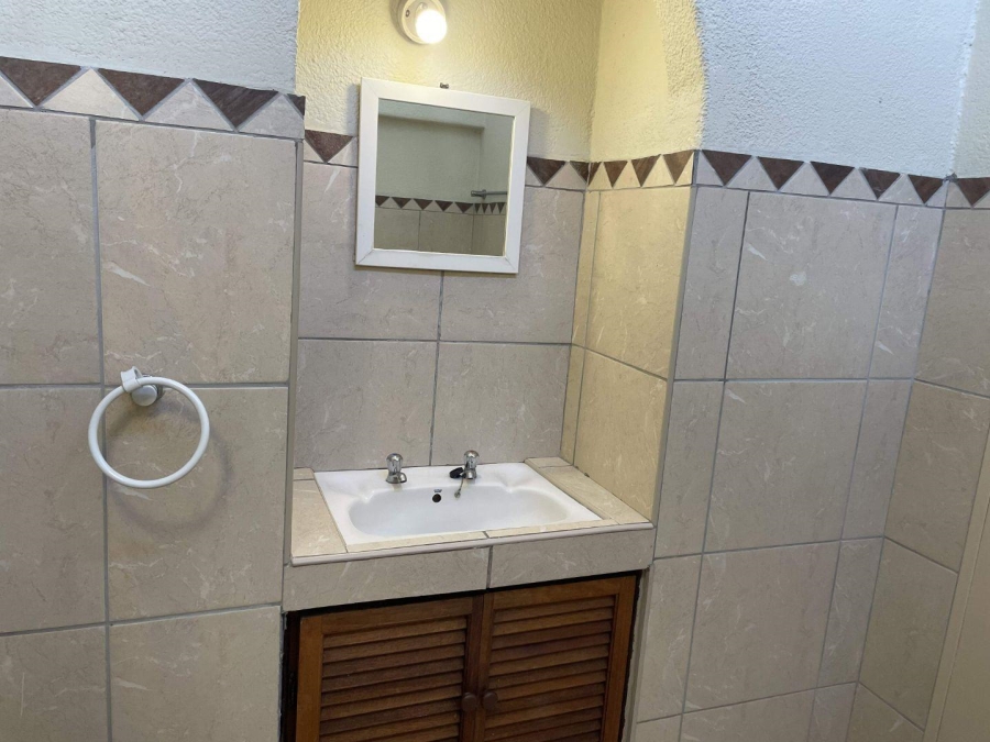 4 Bedroom Property for Sale in Crystal Park Gauteng