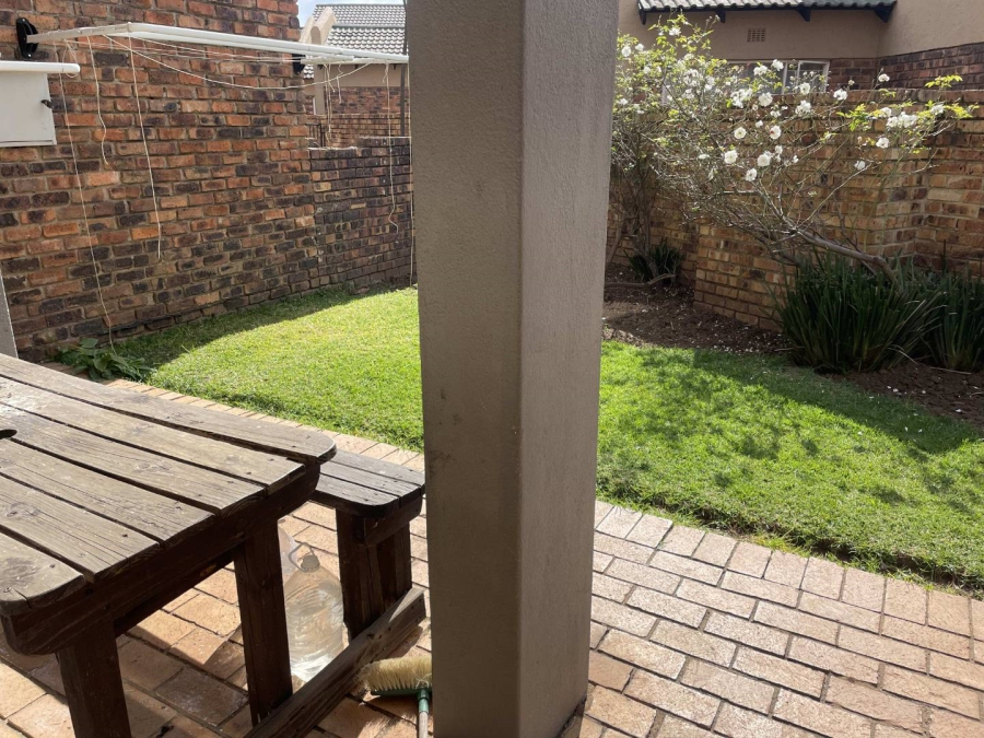 4 Bedroom Property for Sale in Crystal Park Gauteng