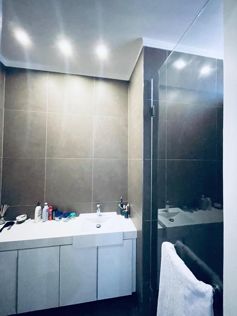 2 Bedroom Property for Sale in Morningside Gauteng