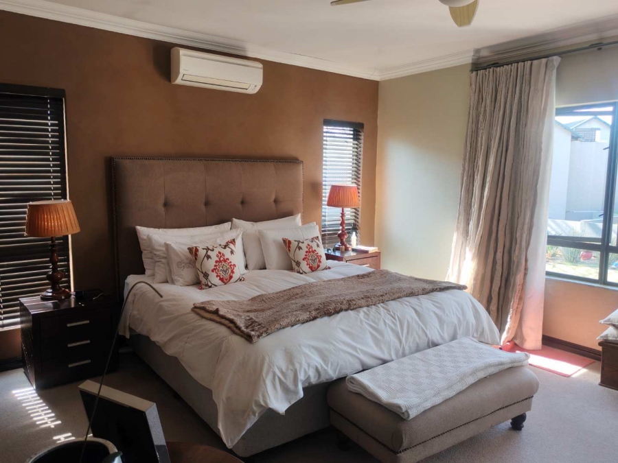 4 Bedroom Property for Sale in Zwartkop Golf Estate Gauteng