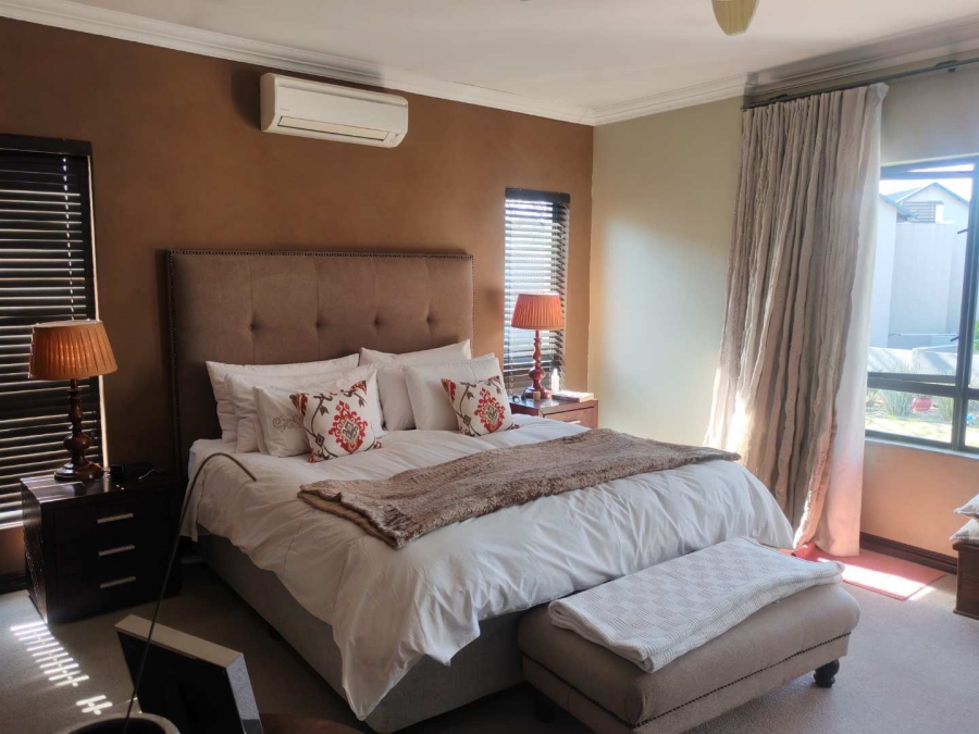 4 Bedroom Property for Sale in Zwartkop Golf Estate Gauteng