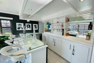 4 Bedroom Property for Sale in Brackendowns Gauteng