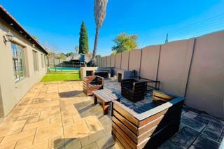 4 Bedroom Property for Sale in Brackendowns Gauteng
