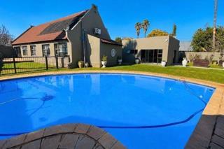 4 Bedroom Property for Sale in Brackendowns Gauteng