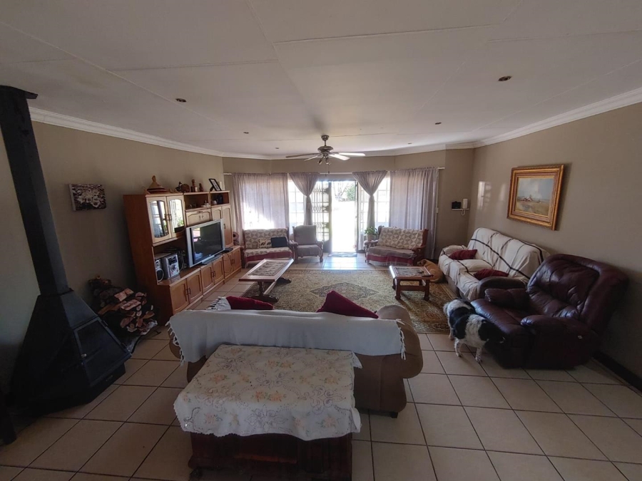 3 Bedroom Property for Sale in Mooilande Gauteng