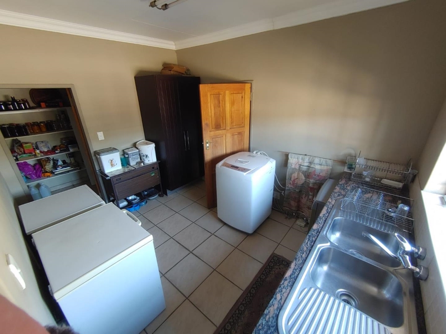 3 Bedroom Property for Sale in Mooilande Gauteng