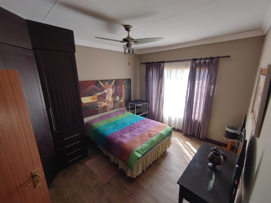 3 Bedroom Property for Sale in Mooilande Gauteng