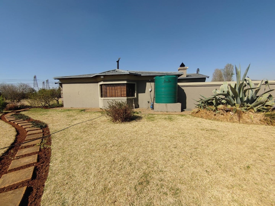 3 Bedroom Property for Sale in Mooilande Gauteng