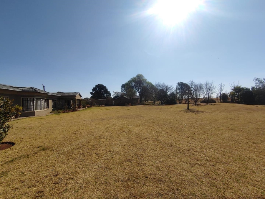 3 Bedroom Property for Sale in Mooilande Gauteng