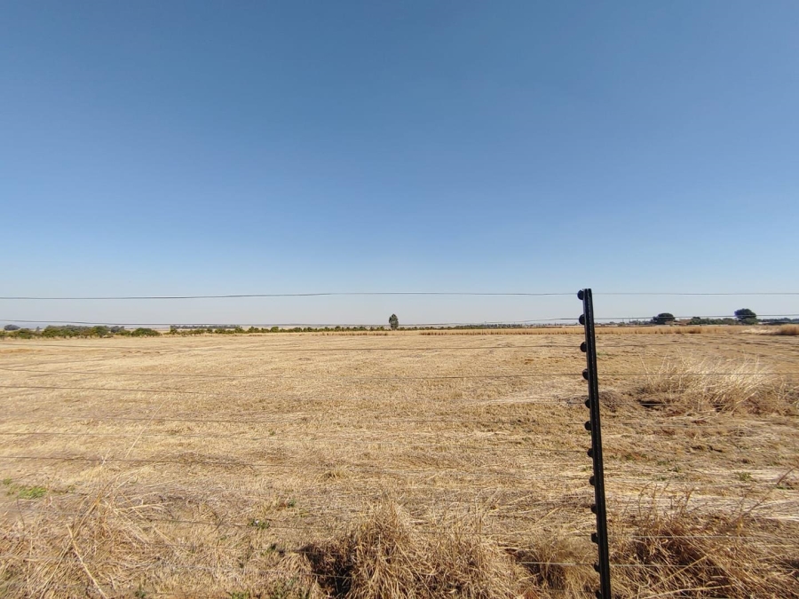 3 Bedroom Property for Sale in Mooilande Gauteng