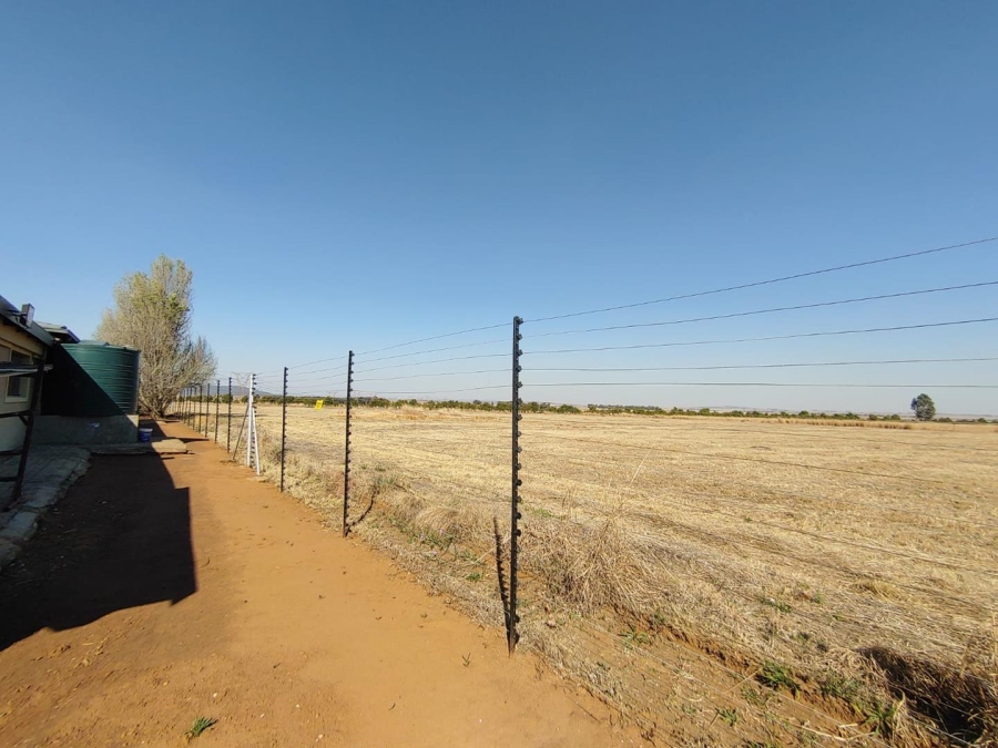 3 Bedroom Property for Sale in Mooilande Gauteng