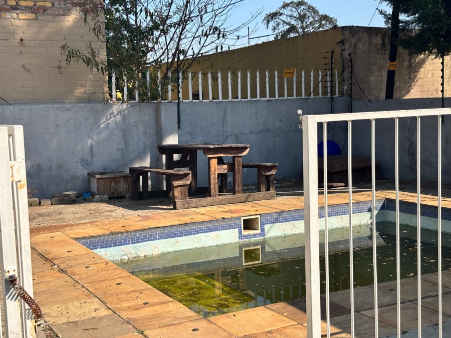 5 Bedroom Property for Sale in Rosettenville Gauteng