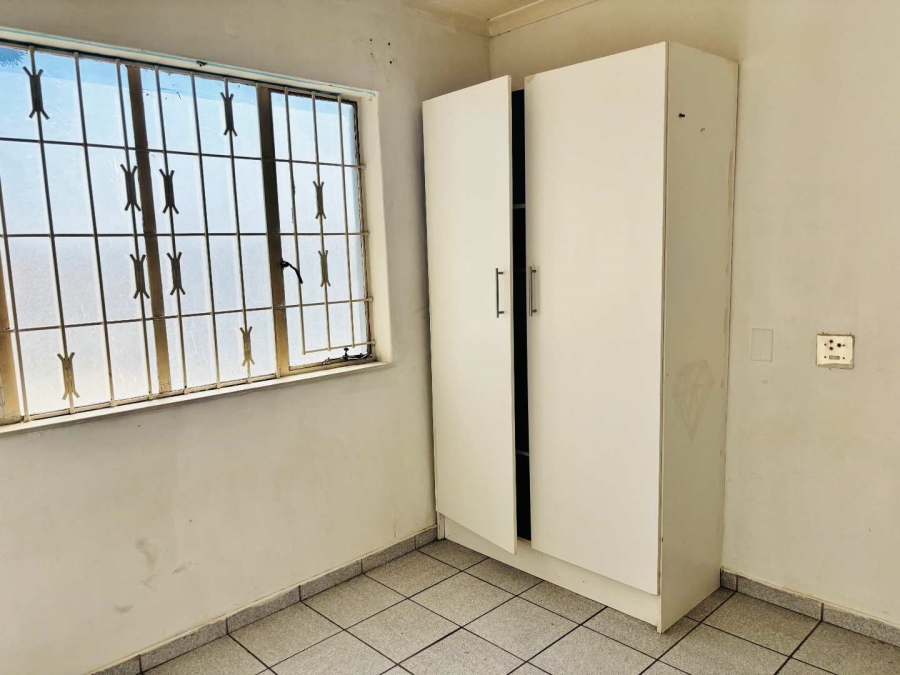 5 Bedroom Property for Sale in Rosettenville Gauteng