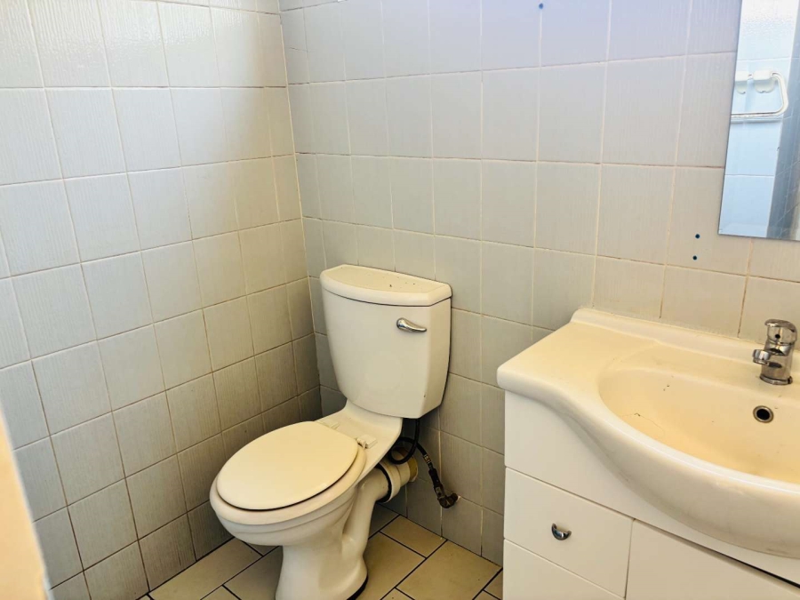 5 Bedroom Property for Sale in Rosettenville Gauteng