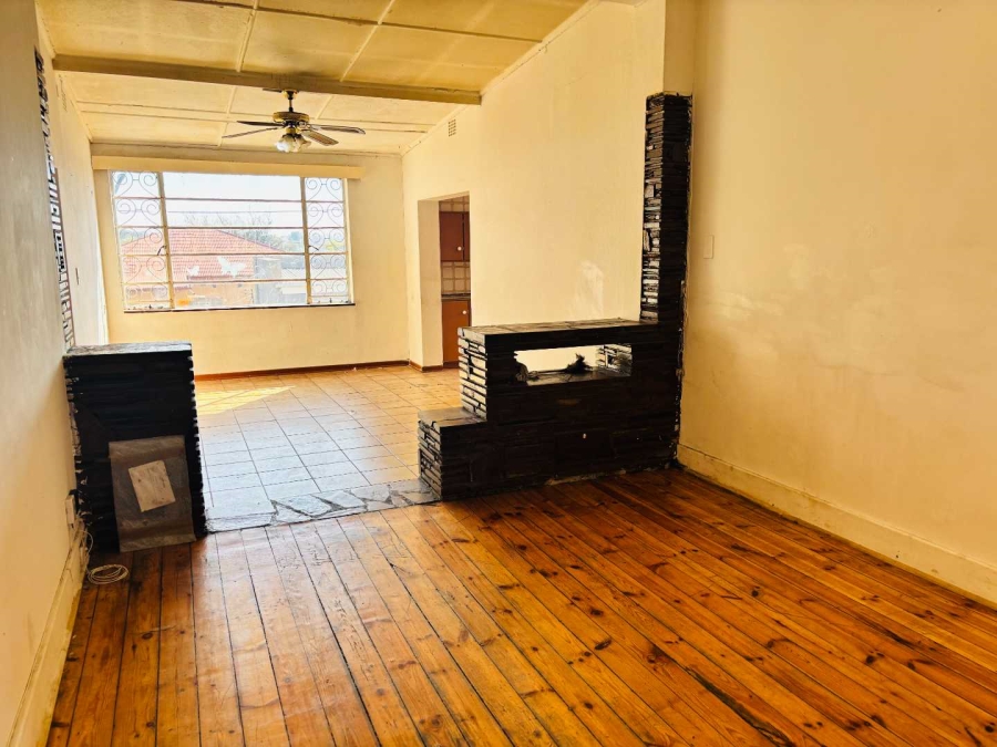 5 Bedroom Property for Sale in Rosettenville Gauteng