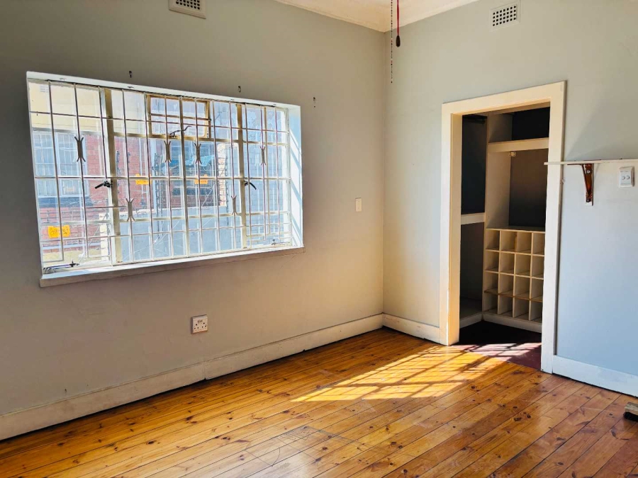 5 Bedroom Property for Sale in Rosettenville Gauteng