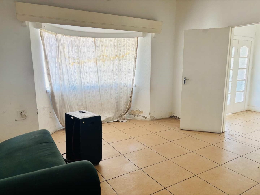 5 Bedroom Property for Sale in Rosettenville Gauteng