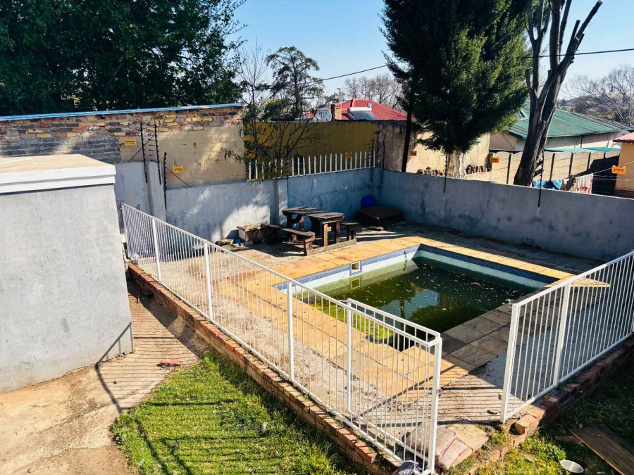 5 Bedroom Property for Sale in Rosettenville Gauteng