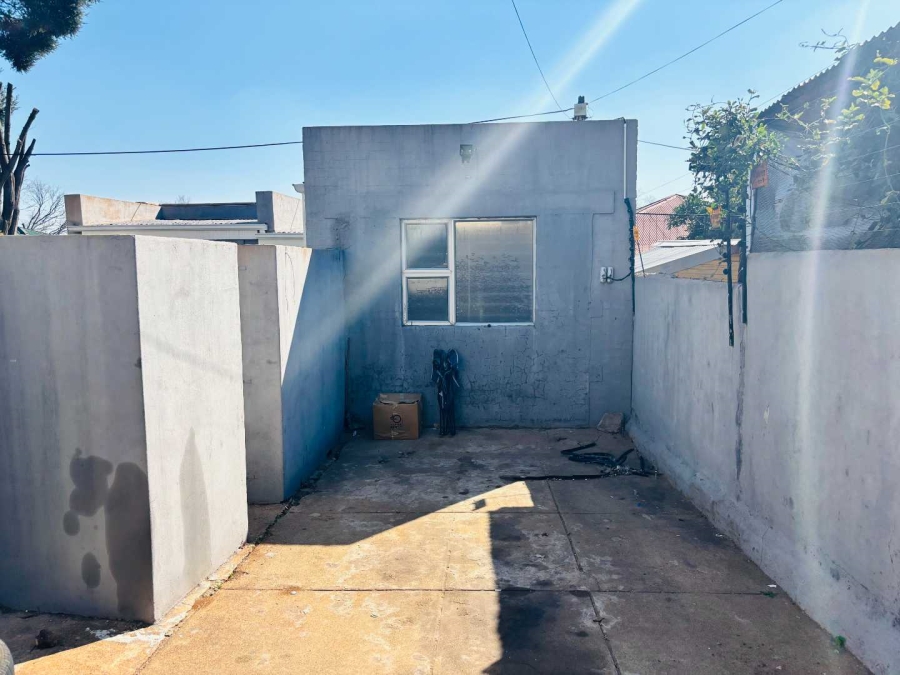 5 Bedroom Property for Sale in Rosettenville Gauteng