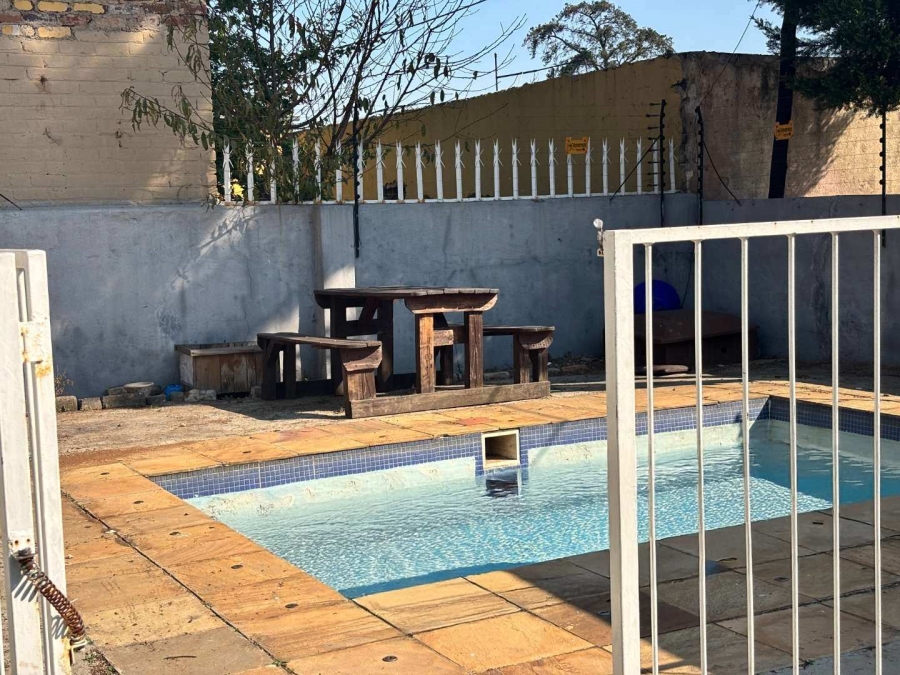 5 Bedroom Property for Sale in Rosettenville Gauteng