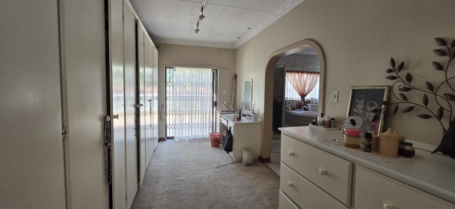 6 Bedroom Property for Sale in Amandasig Gauteng