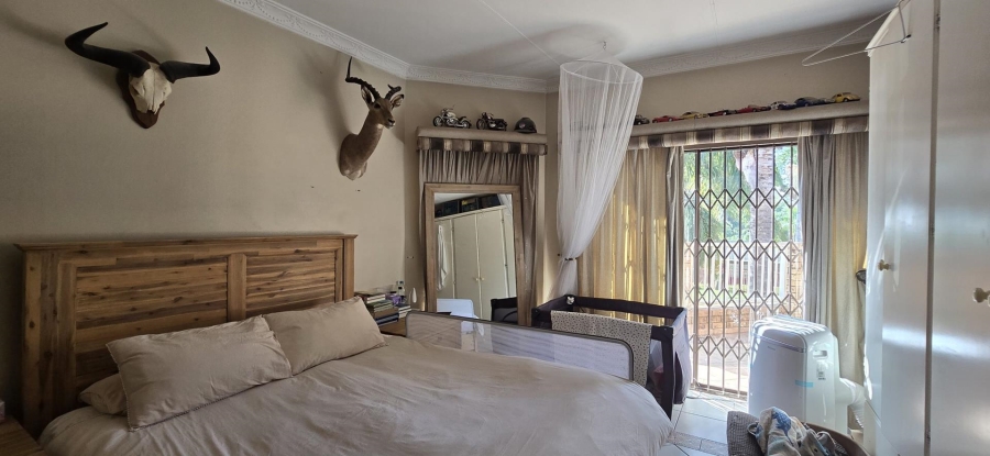 6 Bedroom Property for Sale in Amandasig Gauteng