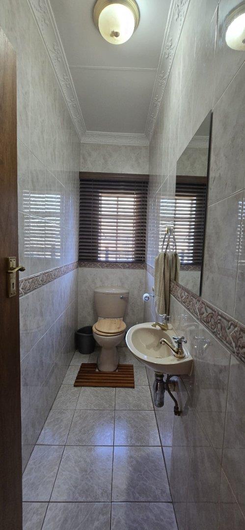 6 Bedroom Property for Sale in Amandasig Gauteng