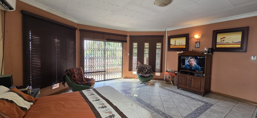 6 Bedroom Property for Sale in Amandasig Gauteng