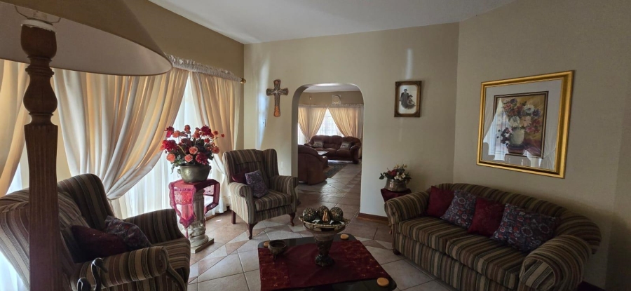 6 Bedroom Property for Sale in Amandasig Gauteng