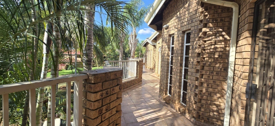 6 Bedroom Property for Sale in Amandasig Gauteng