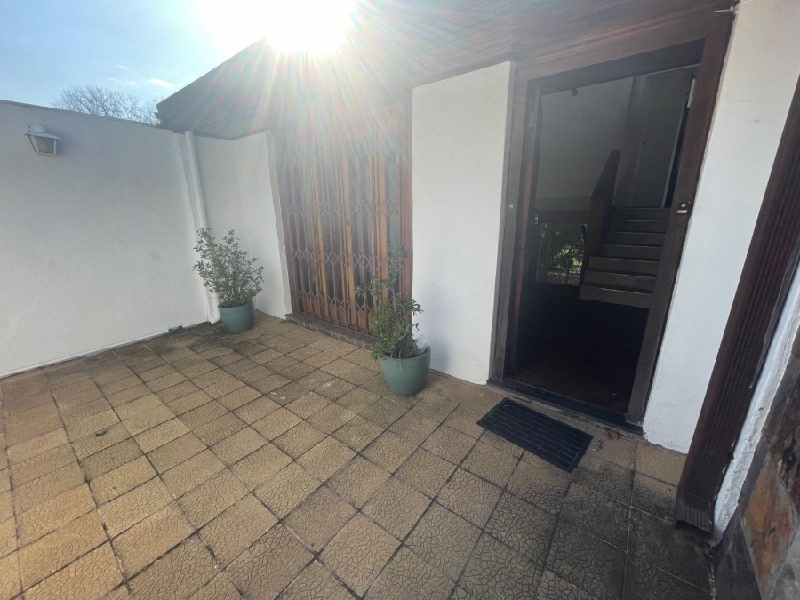 To Let 2 Bedroom Property for Rent in Hyde Park Gauteng