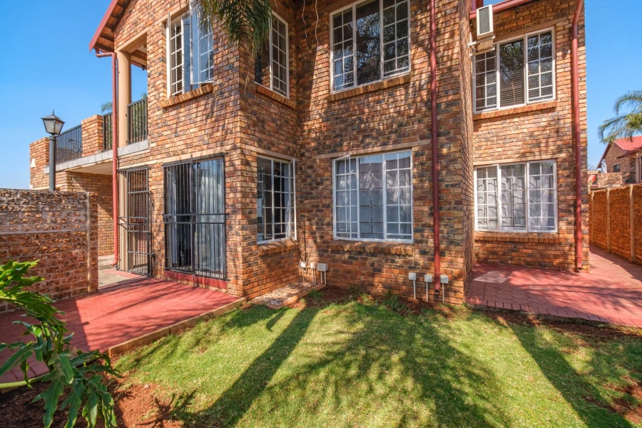 2 Bedroom Property for Sale in Highveld Gauteng