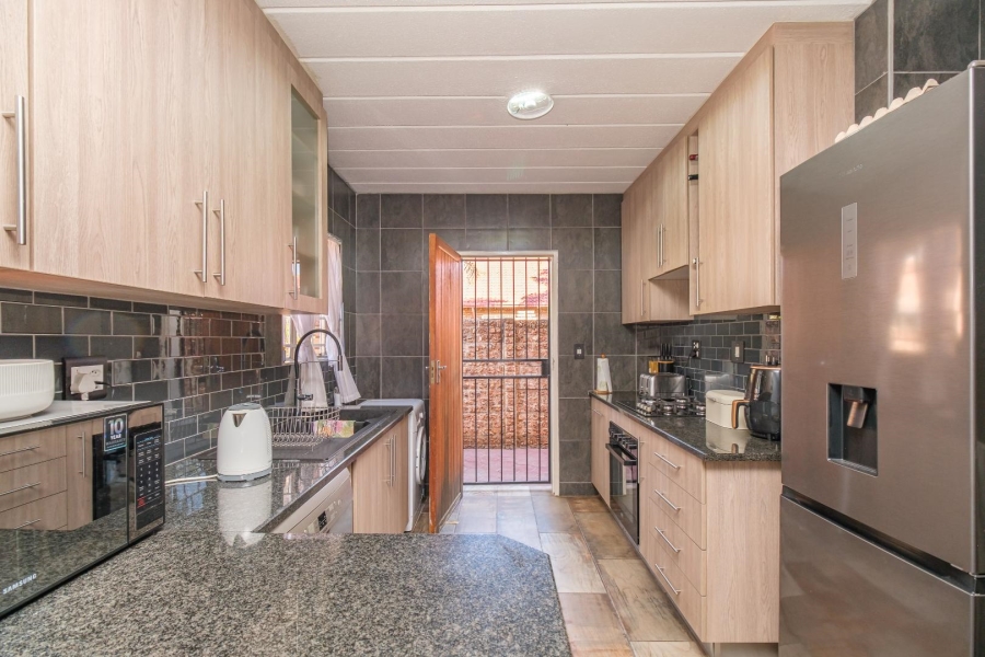 2 Bedroom Property for Sale in Highveld Gauteng