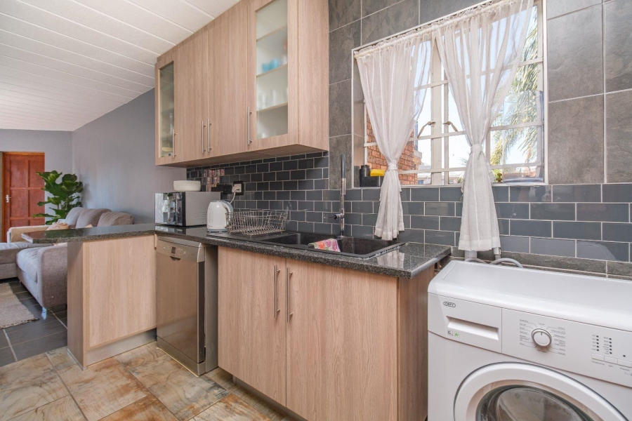 2 Bedroom Property for Sale in Highveld Gauteng