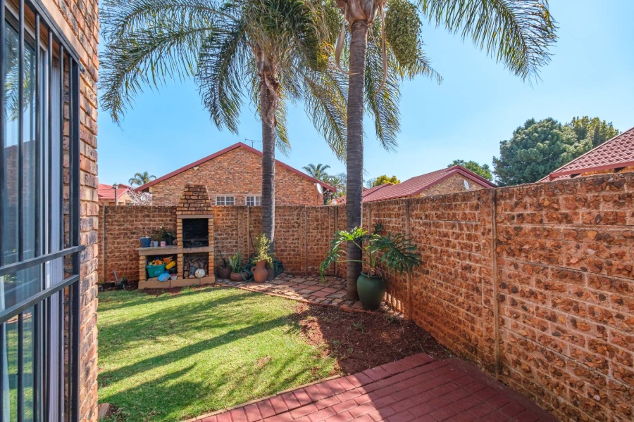 2 Bedroom Property for Sale in Highveld Gauteng