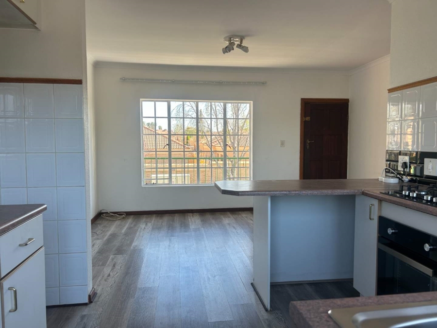 2 Bedroom Property for Sale in Farrarmere Gauteng