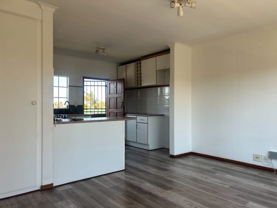 2 Bedroom Property for Sale in Farrarmere Gauteng