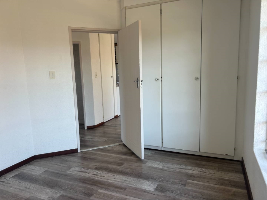 2 Bedroom Property for Sale in Farrarmere Gauteng