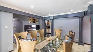 To Let 5 Bedroom Property for Rent in Glenvista Gauteng