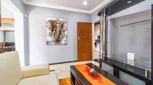 To Let 5 Bedroom Property for Rent in Glenvista Gauteng