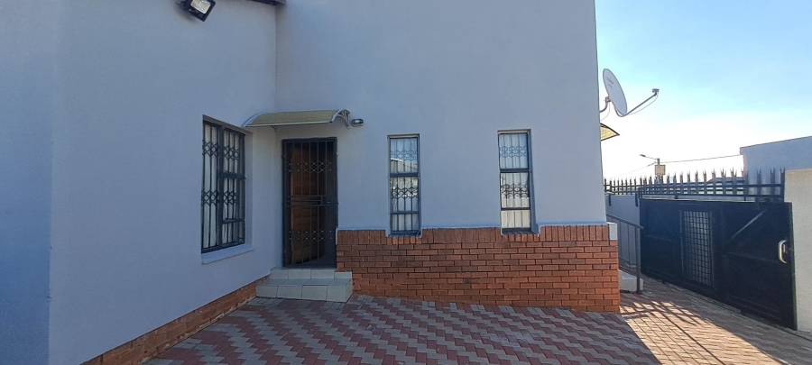 3 Bedroom Property for Sale in South Hills Gauteng
