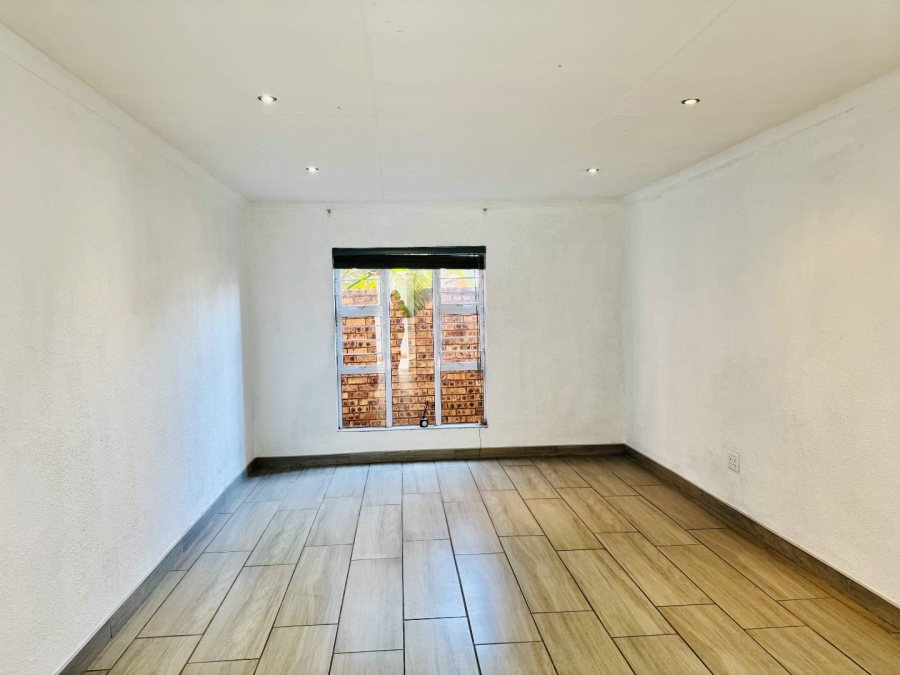 3 Bedroom Property for Sale in Ravenswood Gauteng