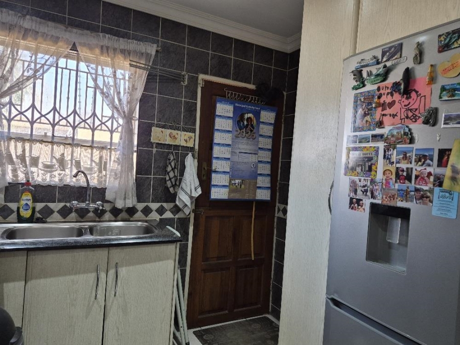 3 Bedroom Property for Sale in Beyerspark Gauteng